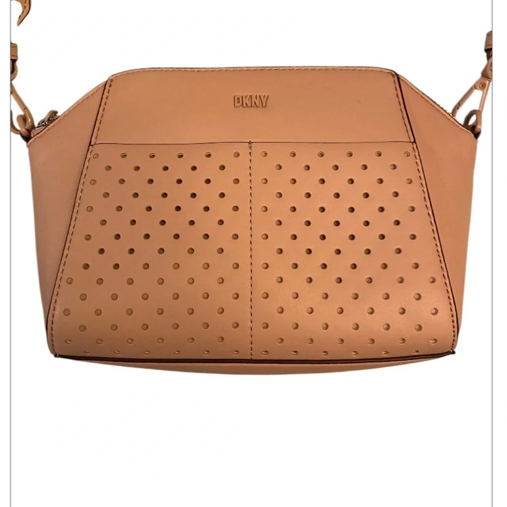 EUC DKNY Peyton Camera Bag in Rose Water Pink